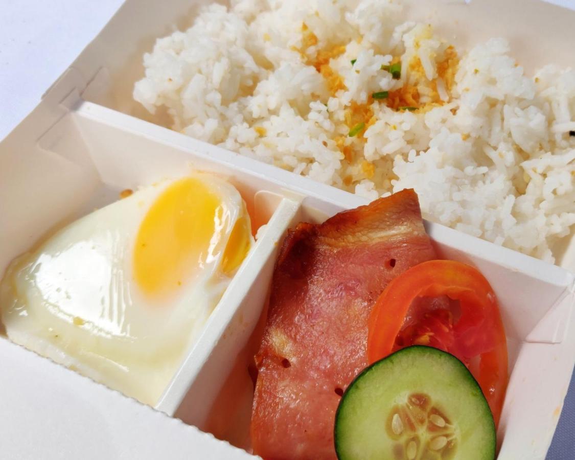 Отель Reddoorz Near Naia Terminal 1 Paranaque City Экстерьер фото