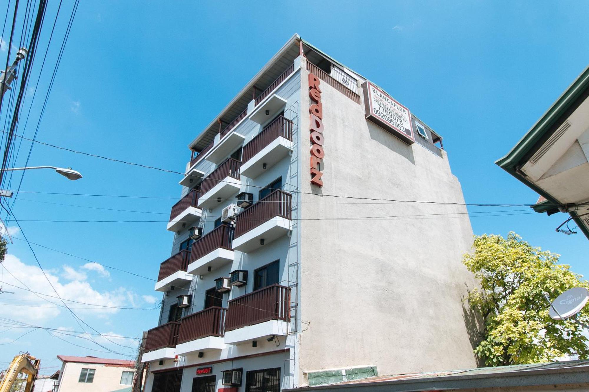 Отель Reddoorz Near Naia Terminal 1 Paranaque City Экстерьер фото